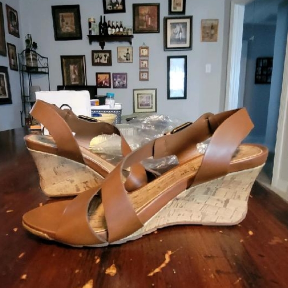 Summer Wedges, 2 Pairs (one brown, one black) - Picture 2 of 2